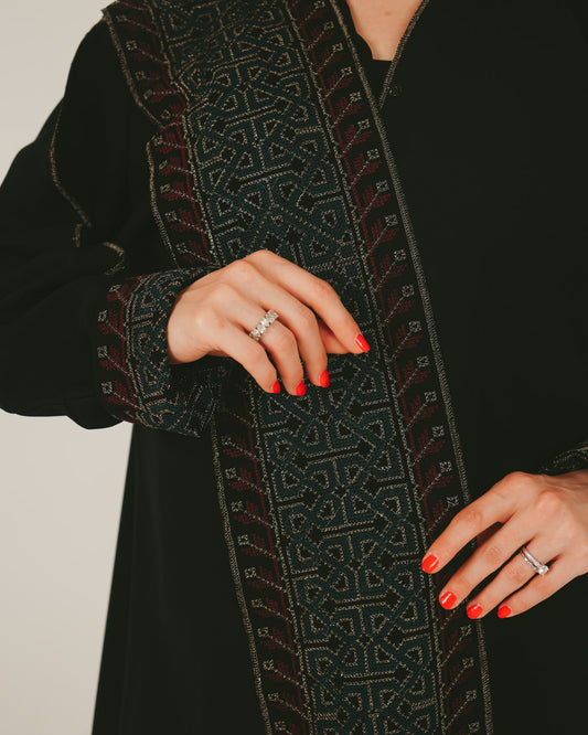 Maze | Abaya