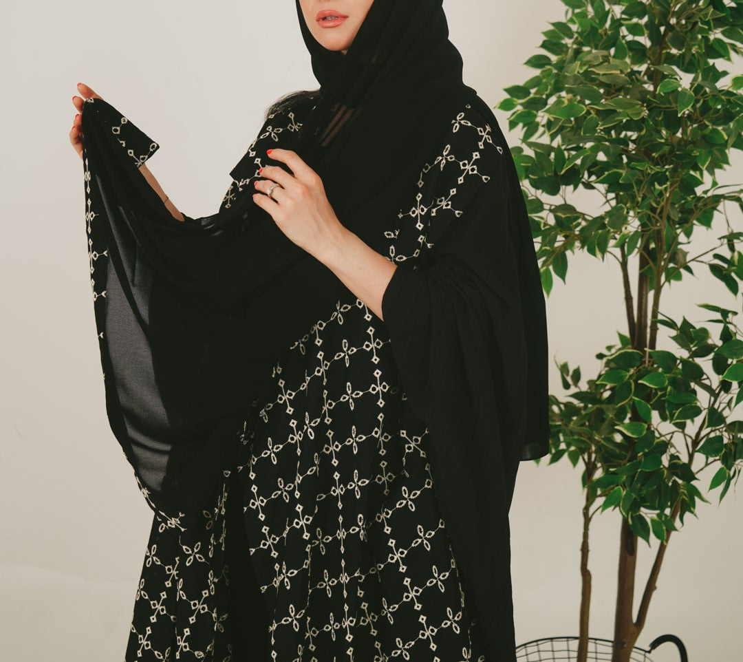 Clover | Abaya